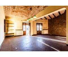 CASA REFORMADA RÚSTICA AL CENTRE DE SANT LLORENÇ SAVALL