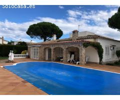 Villa de Lujo en Venta en Empuriabrava, Girona