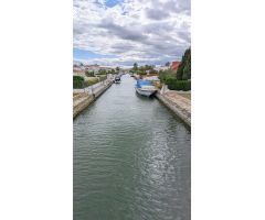 Chalet en Venta en Empuriabrava, Girona