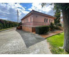 CHALET INDIVIDUAL CON PISCINA CUBIERTA EN LA MEJOR ZONA DEL PINAR DE ANTEQUERA