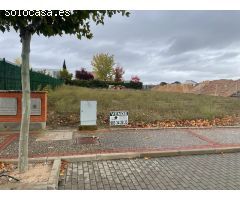 TERRENO EN EL BOSQUE REAL