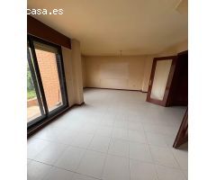 CHALET ADOSADO EN LA PILARICA