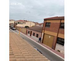 CHALET ADOSADO EN LA PILARICA