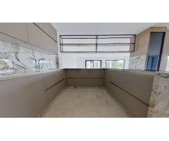 Villa de Lujo en Venta en Benalmádena Costa, Málaga