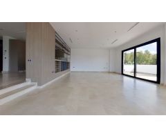 Villa de Lujo en Venta en Benalmádena Costa, Málaga