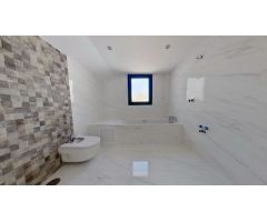 Villa de Lujo en Venta en Benalmádena Costa, Málaga
