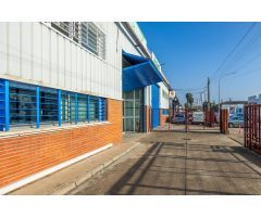 Nave Industrial en Perfecto Estado con Ubicación Estratégica en Sevilla
