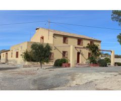 ¡¡¡AQUÍ TIENES UNA ESPECTACULAR FINCA CON CASA INCLUIDA!!!