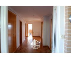 Chalet en Venta en La Albericia, Valencia