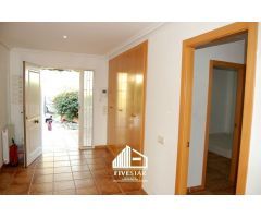 Chalet en Venta en La Albericia, Valencia