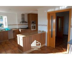 Chalet en Venta en La Albericia, Valencia