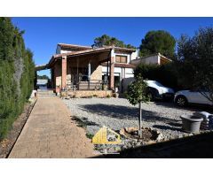 Chalet en Venta en Macastre, Valencia