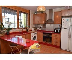 Chalet en Venta en Macastre, Valencia