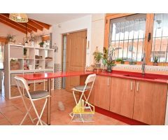 Chalet en Venta en Macastre, Valencia