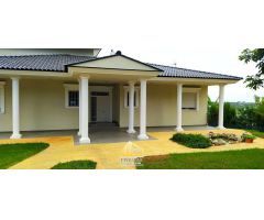 Villa de Lujo en Venta en Picassent, Valencia