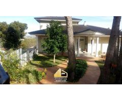 Villa de Lujo en Venta en Picassent, Valencia
