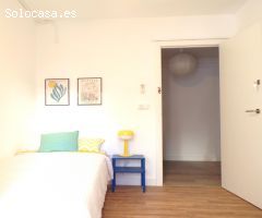 HABITACION MUY AMPLIA POR 325€