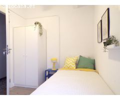 HABITACION ALQUILER 275€