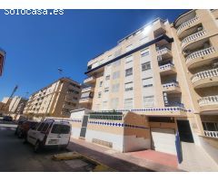 Apartamento en Guardamar con 2 habitaciones y 2 baños. Con parking incluido.