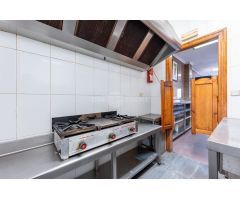 Venta de Bar totalmente equipado.