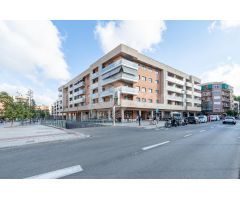 VENTA DE PLAZA DE PARKING PARA COCHE Y DOS MOTOS EN PLAÇA CULTURA DE LA PAU