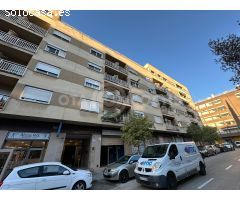 SE VENDE LOCAL DE 80 METROS EN REUS