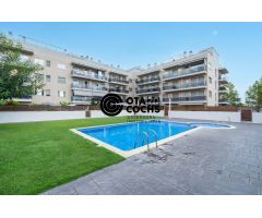¡UNA MARAVILLA! BAJO EXCLUSIVO CON PARKING Y PISCINA COMUNITARIA EN ZONA MISERICORDIA