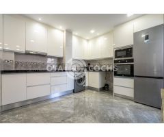 SE VENDE ESPECTACULAR CASA ADAOSADA TOTALMENTE REFORMADA EN REUS