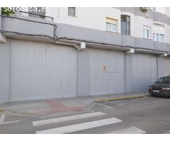 Planta baja de 218 m2 para Garaje o almacen.