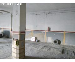Planta baja de 218 m2 para Garaje o almacen.