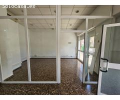BAJO COMERCIAL EN AVENIDA TRES CRUCES