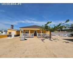 CHALET EN MONTROY CON TODO TIPO DE EXTRAS!