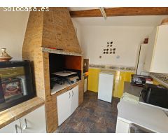 CHALET EN MONTROY CON TODO TIPO DE EXTRAS!
