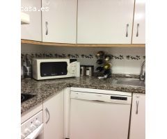 VIVIENDA CÉNTRICA CON CUATRO DORMITORIOS Y DOS BAÑOS