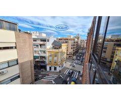 EXCLUSIVA. AMPLIA VIVIENDA CERCA DE RENFE CON PLAZA DE GARAJE OPCIONAL