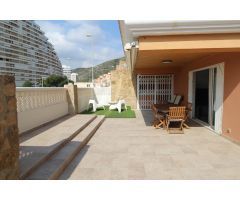 APARTAMENTO CON AMPLIA TERRAZA Y VISTAS AL MAR EN URBANIZACION BELLATERRA
