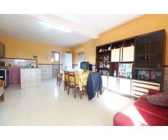 CASA DE CAMPO CON FINCA RÚSTICA
