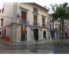 VIVIENDA-ATICO EN EL CENTRO DE LA CIUDAD