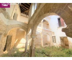 OPORTUNIDAD DE INVERSION MAGNIFICO PALACETE SEÑORIAL  EN EL CENTRO