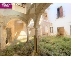 OPORTUNIDAD DE INVERSION MAGNIFICO PALACETE SEÑORIAL  EN EL CENTRO
