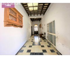 OPORTUNIDAD DE INVERSION MAGNIFICA CASA EN EL CENTRO