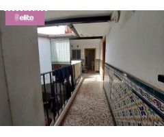 OPORTUNIDAD DE INVERSION MAGNIFICA CASA EN EL BARRIO DE SAN MIGUEL