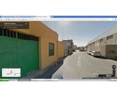 Venta de nave industrial calle Pedro I