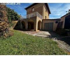 Chalet en Venta en Pola de Laviana, Navarra