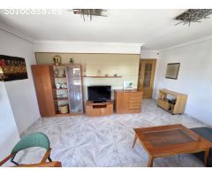 Se vende piso frente al Estadio Castalia. Piso esquinero, todo exterior, con mucha luz