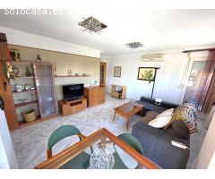 Se vende piso frente al Estadio Castalia. Piso esquinero, todo exterior, con mucha luz