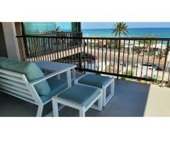Se vende magnífico apartamento en primera línea de mar, playa del Eurosol, totalmente reformado