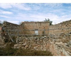 PARCELA URBANA CON CASA DE PIEDRA PARA REHABILITAR