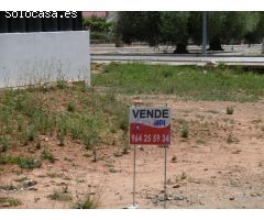 SOLAR EN VENTA CON VISTAS A LA POBLACIÓN Y CENTRO DE SALUD