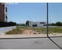 SOLAR EN VENTA CON VISTAS A LA POBLACIÓN Y CENTRO DE SALUD